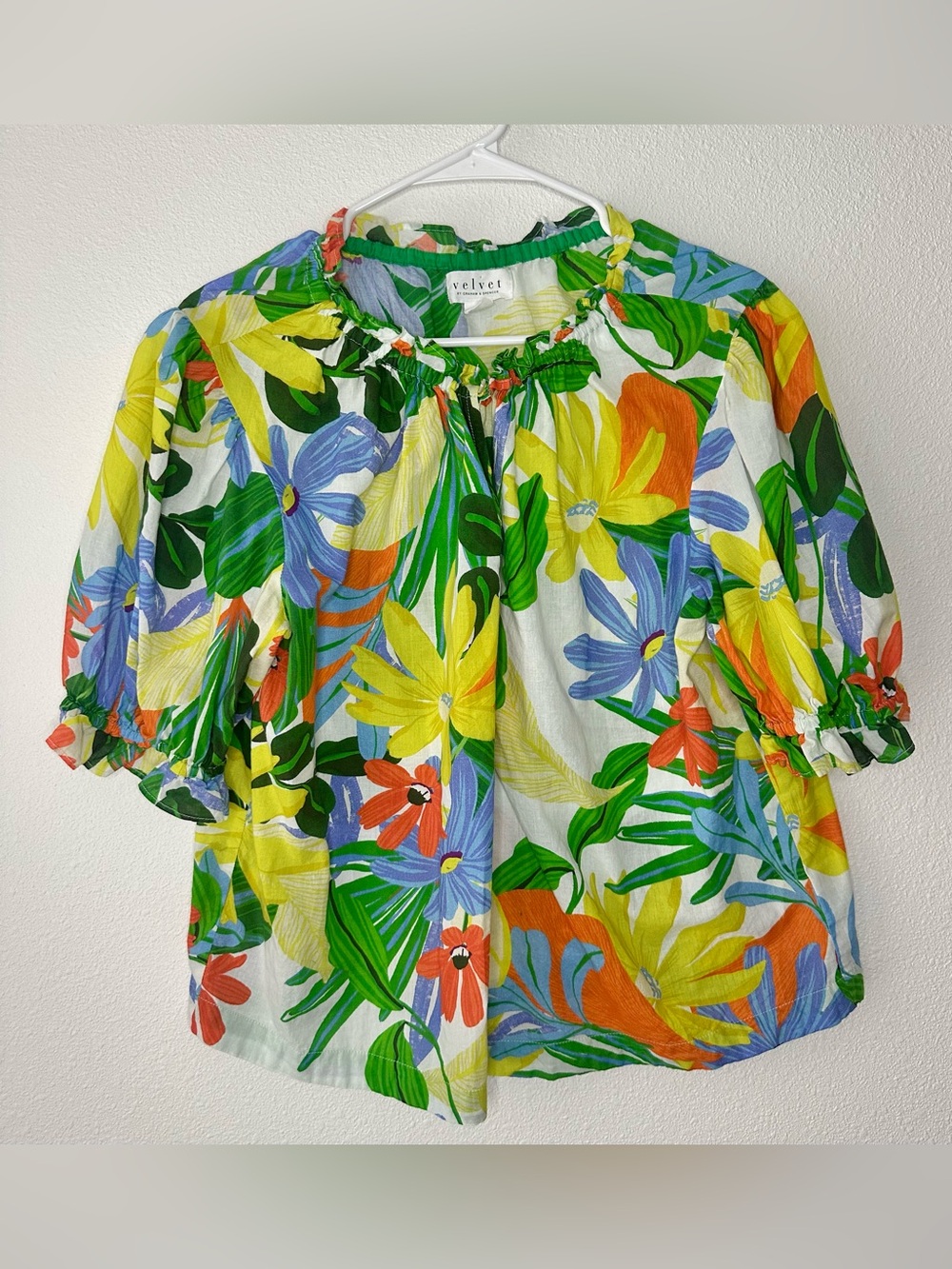 Velvet by Graham & Spencer Lightweight Colorful Tropical Floral Blouse